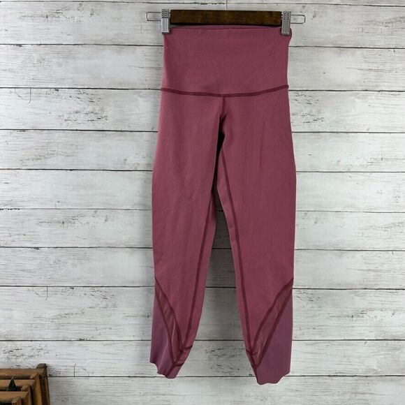 lululemon athletica Pants - Lululemon Womens size 2 capri leggings‎ 20x23" purple